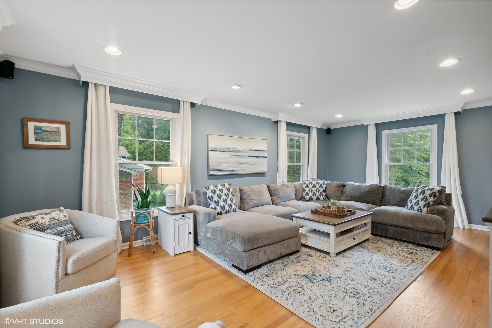 580 E Old Elm Road