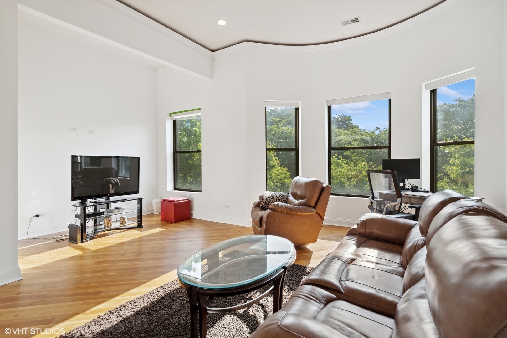4918 S Indiana Avenue Unit: 4S