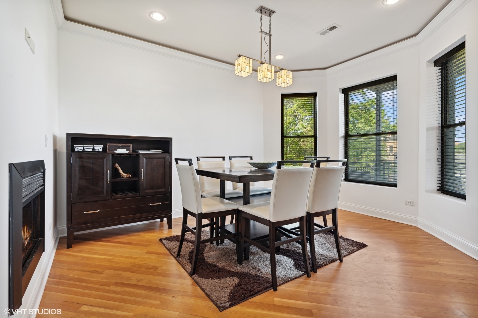 4918 S Indiana Avenue Unit: 4S