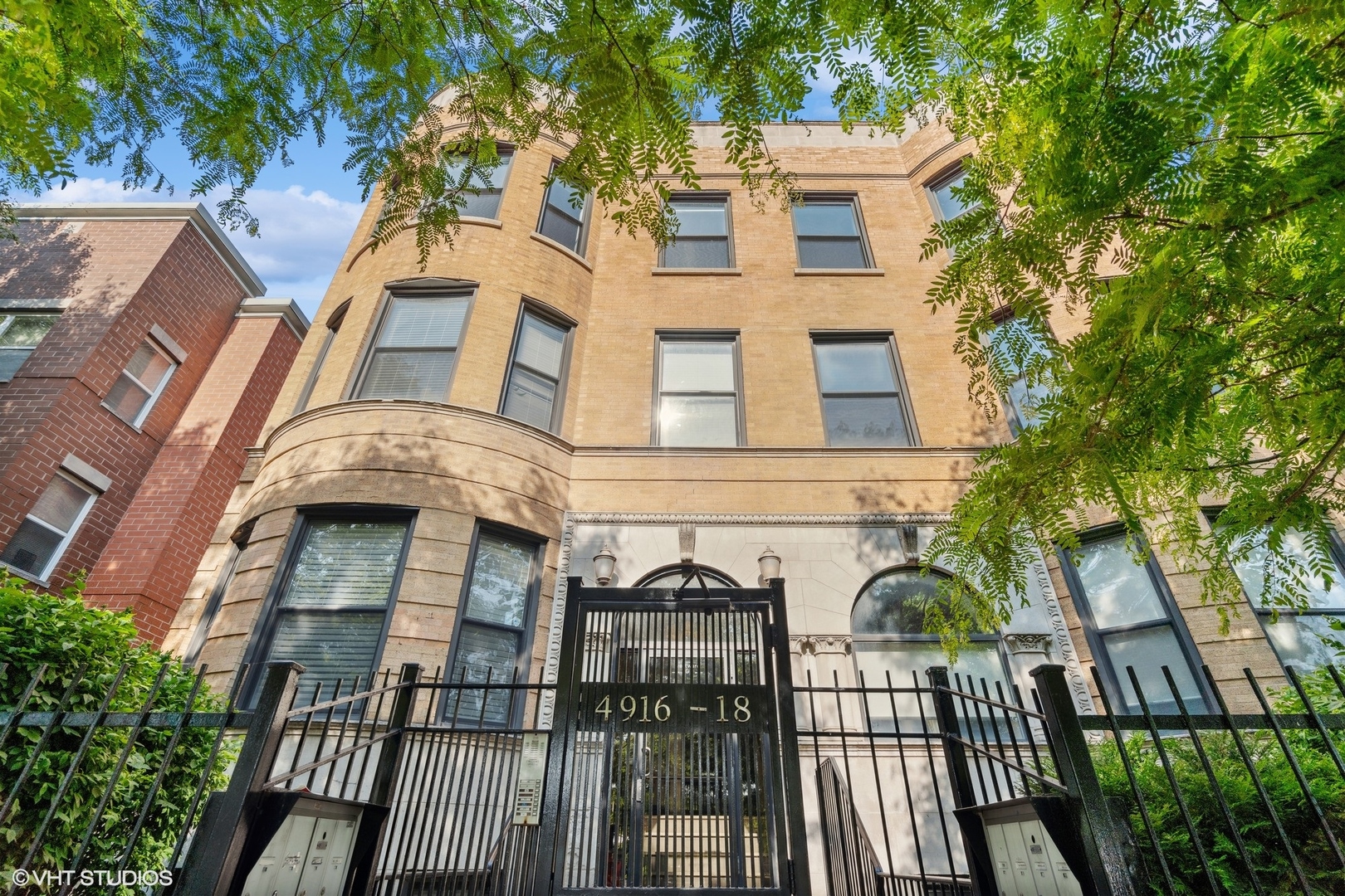 4918 S Indiana Avenue Unit: 4S