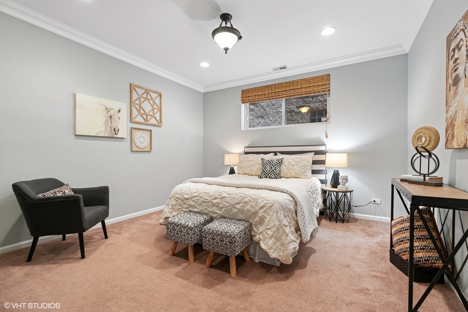 818 N WASHTENAW Avenue Unit: 1S