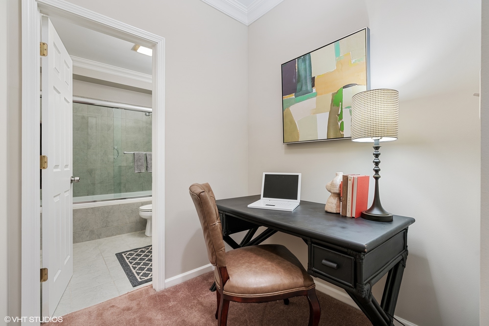818 N WASHTENAW Avenue Unit: 1S