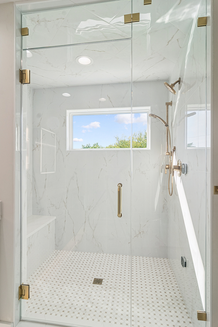 1244 N Chicago Avenue