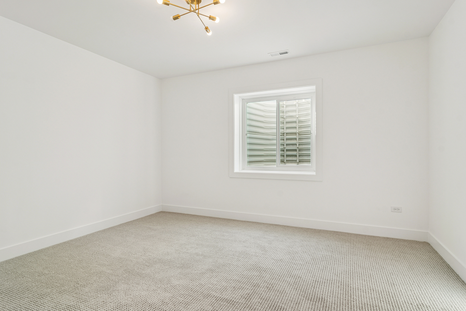 1244 N Chicago Avenue