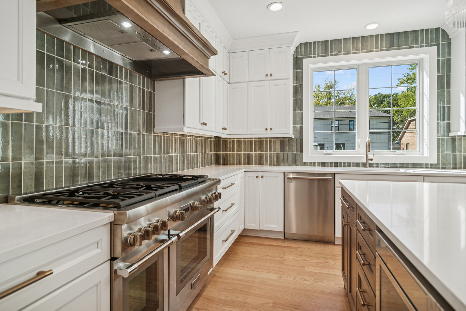 1244 N Chicago Avenue