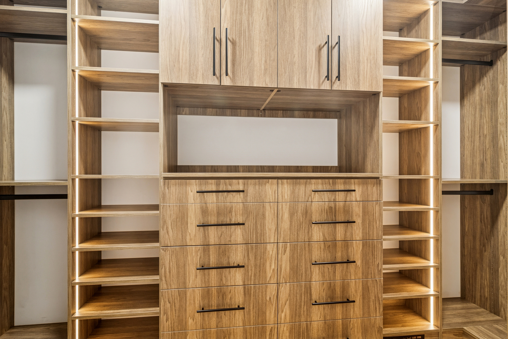 1244 N Chicago Avenue