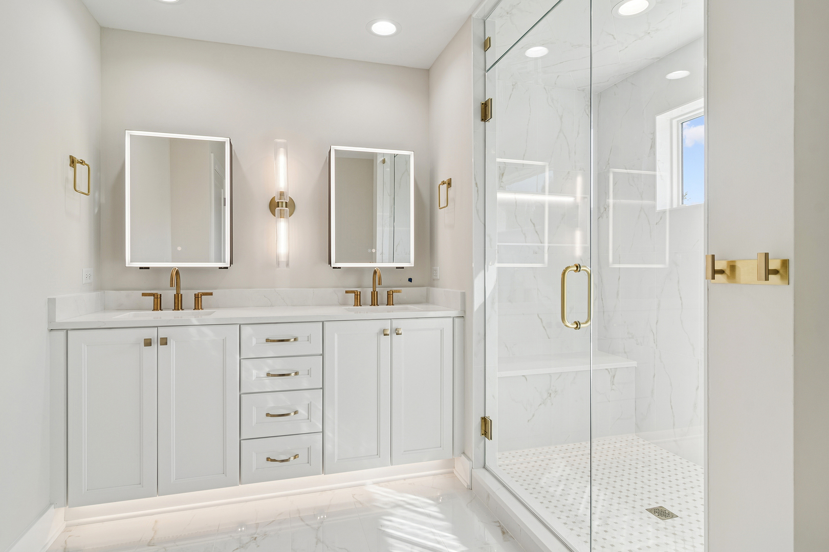 1244 N Chicago Avenue