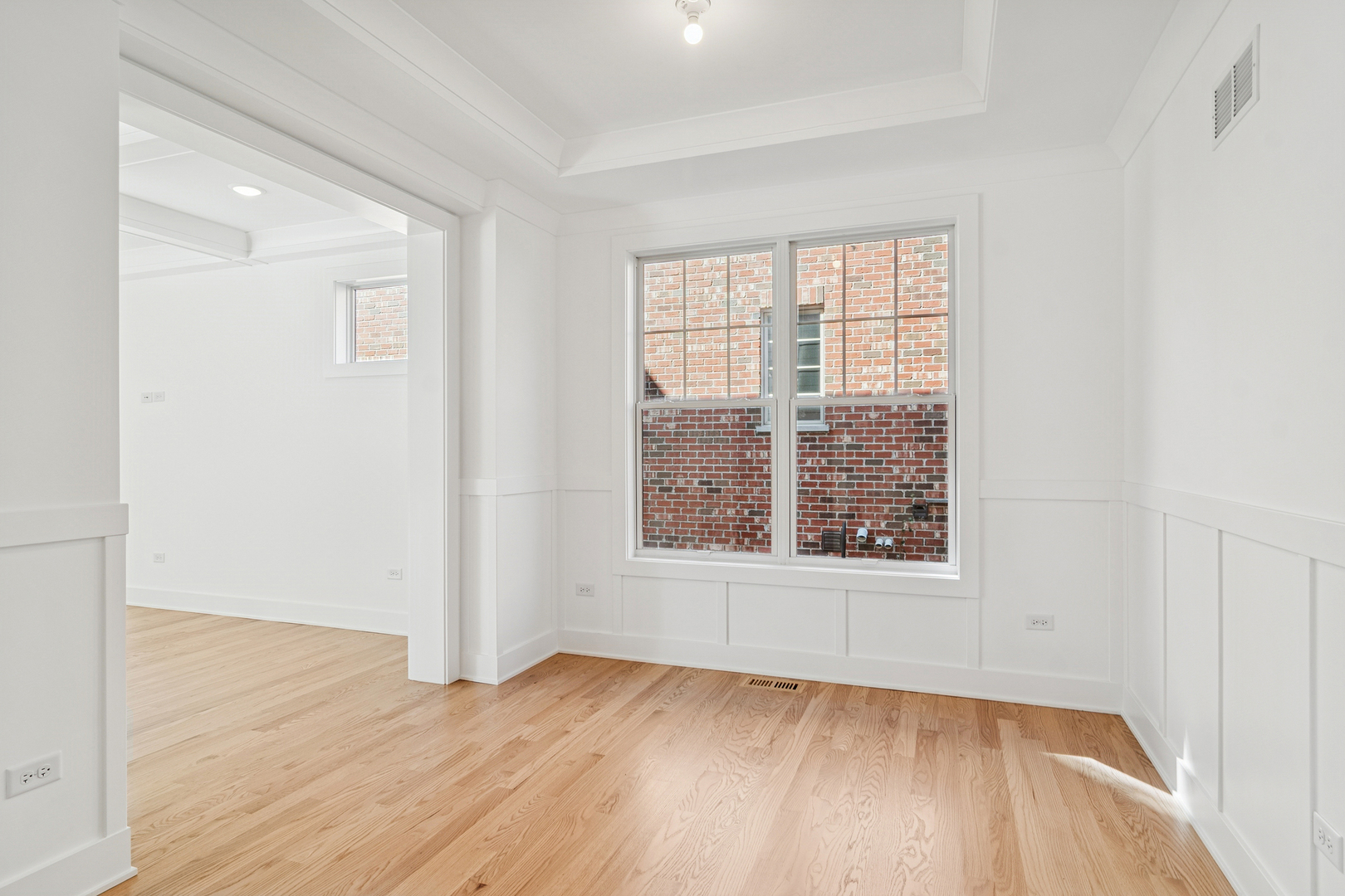 1244 N Chicago Avenue