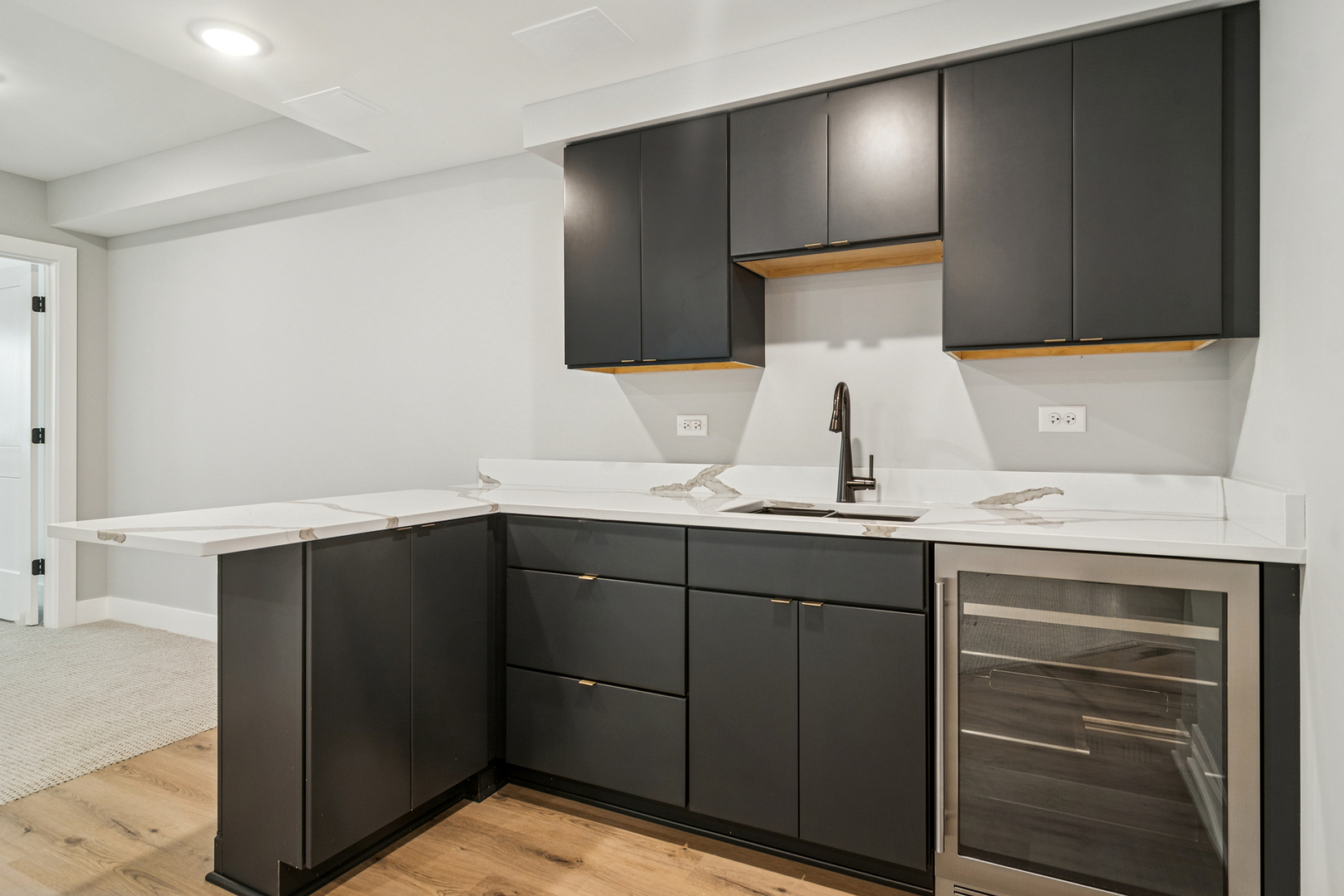 1244 N Chicago Avenue