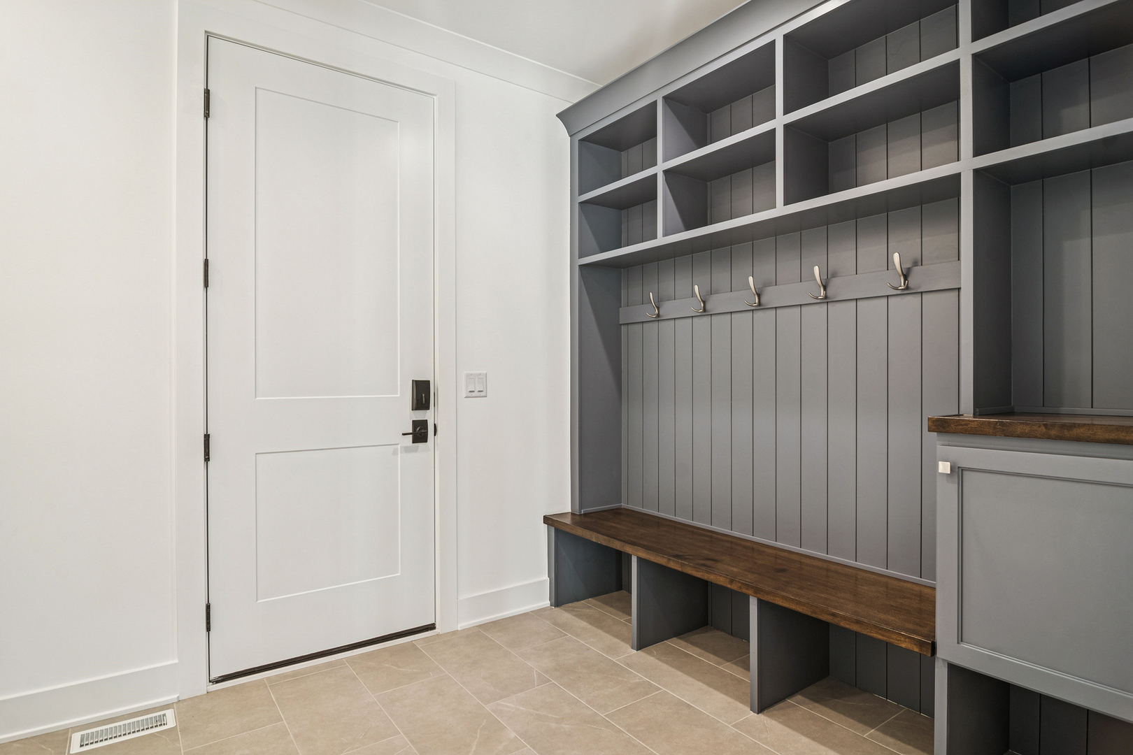 1244 N Chicago Avenue