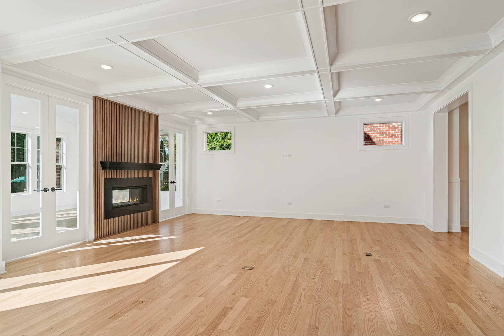 1244 N Chicago Avenue