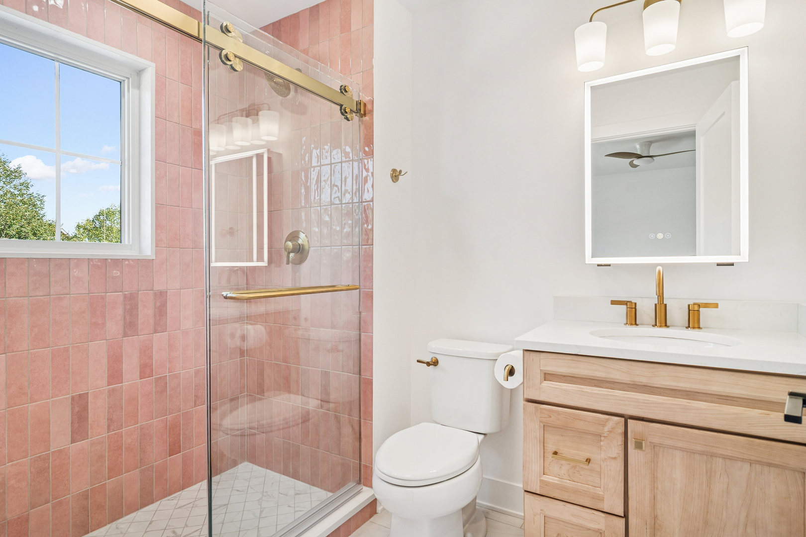 1244 N Chicago Avenue