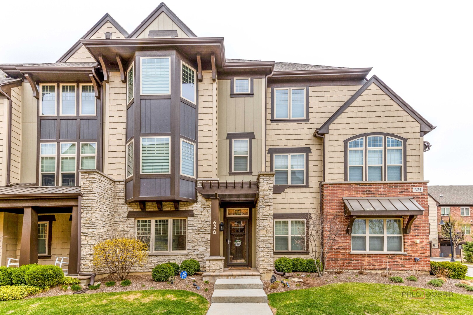 626 Parkside Court