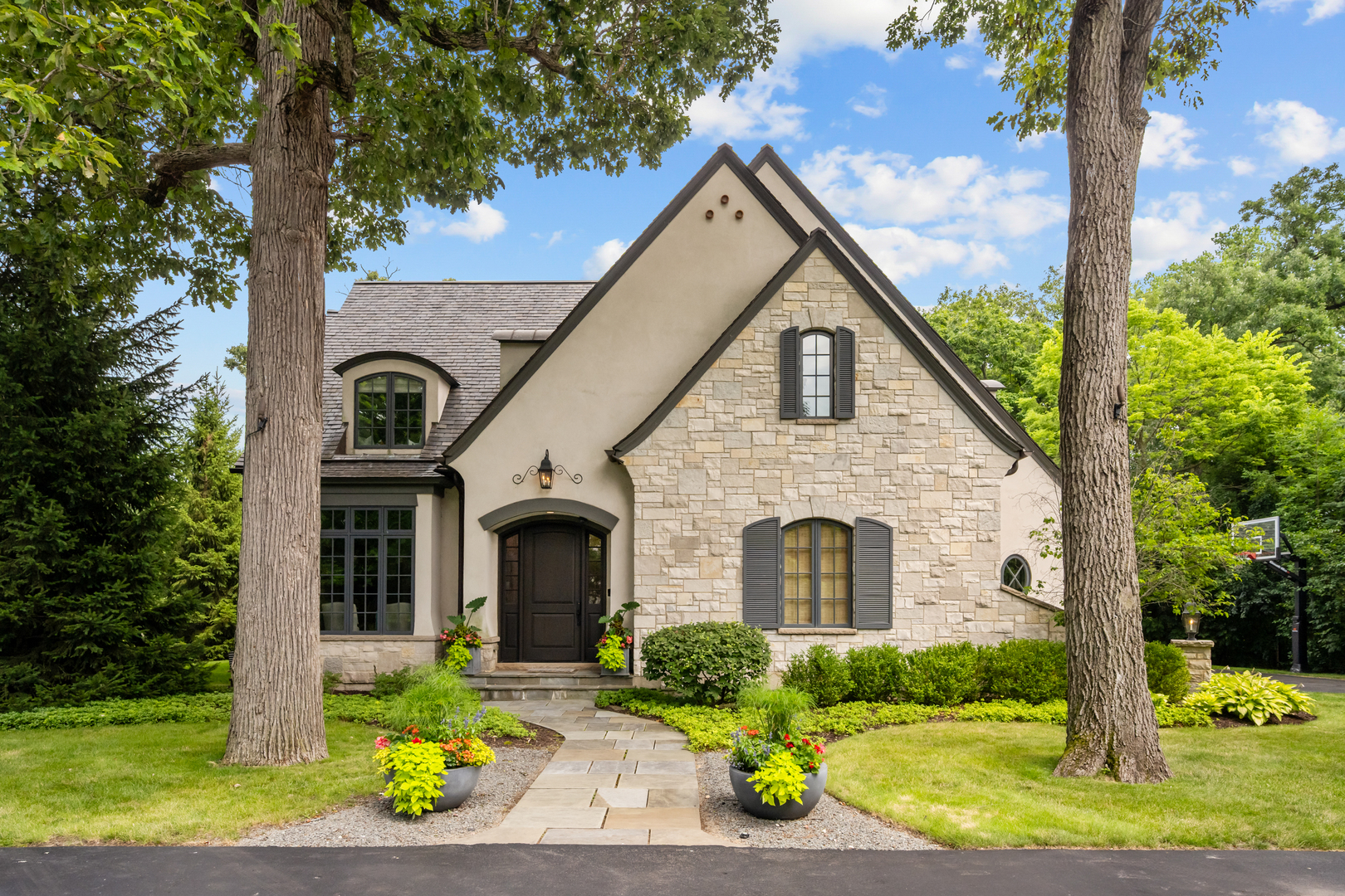569 Briar Lane