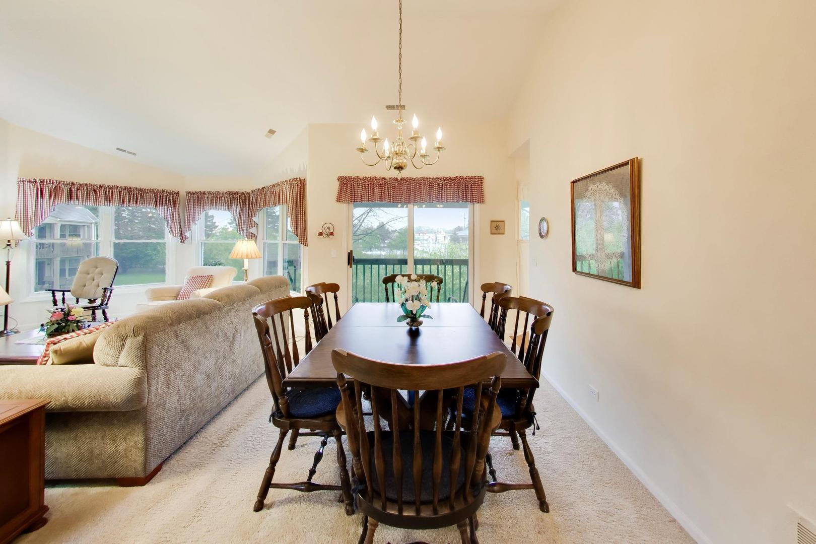 2529 Live Oak Lane