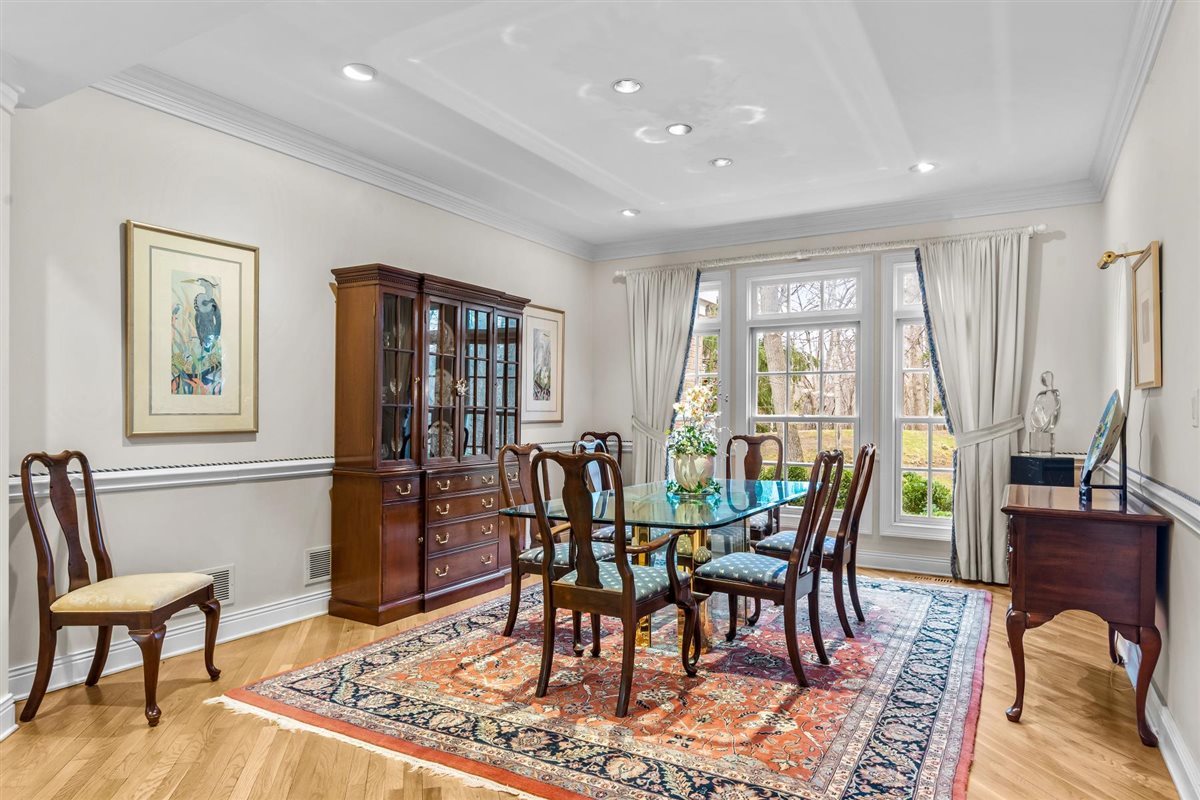852 Gloucester Crossing