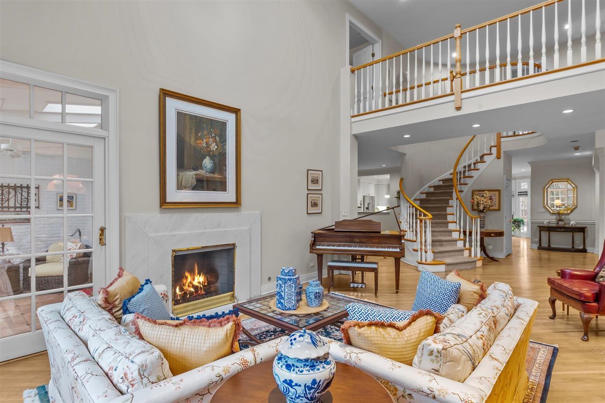 852 Gloucester Crossing