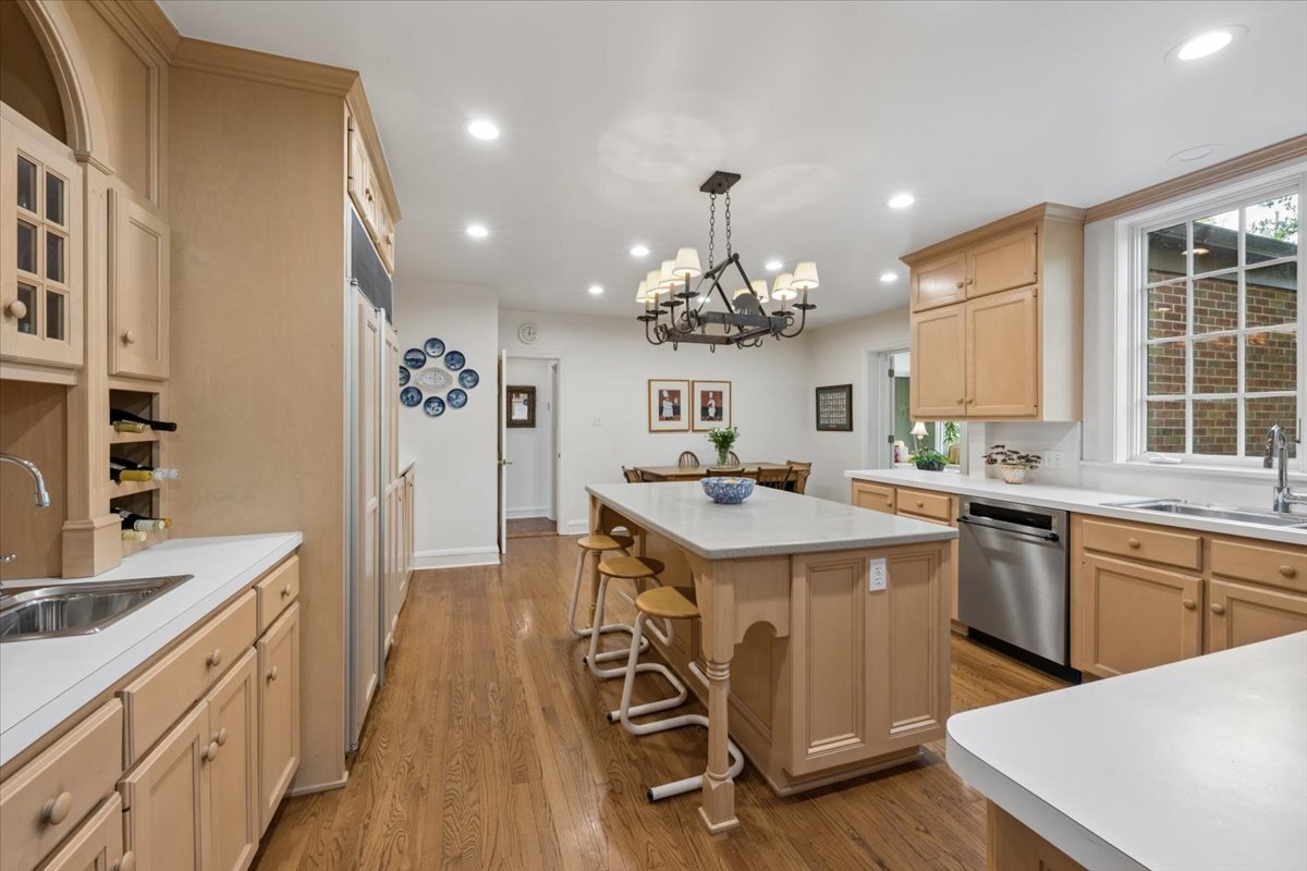 445 Sunset Lane