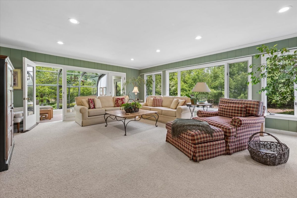 445 Sunset Lane