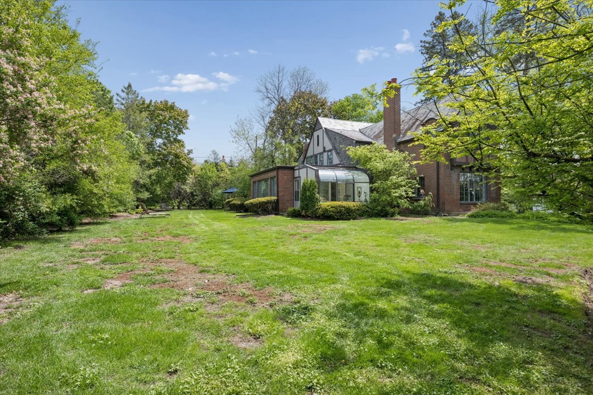 445 Sunset Lane