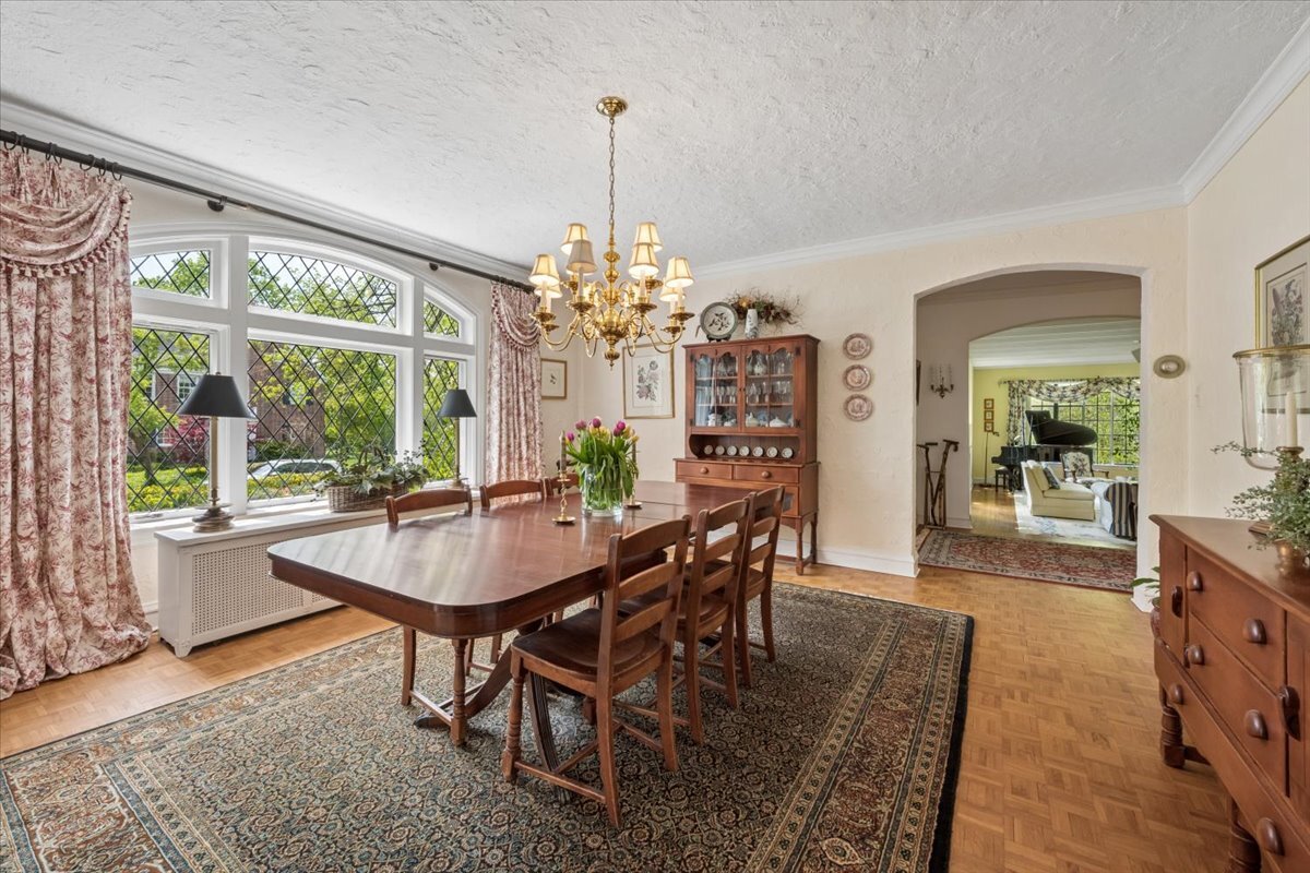 445 Sunset Lane
