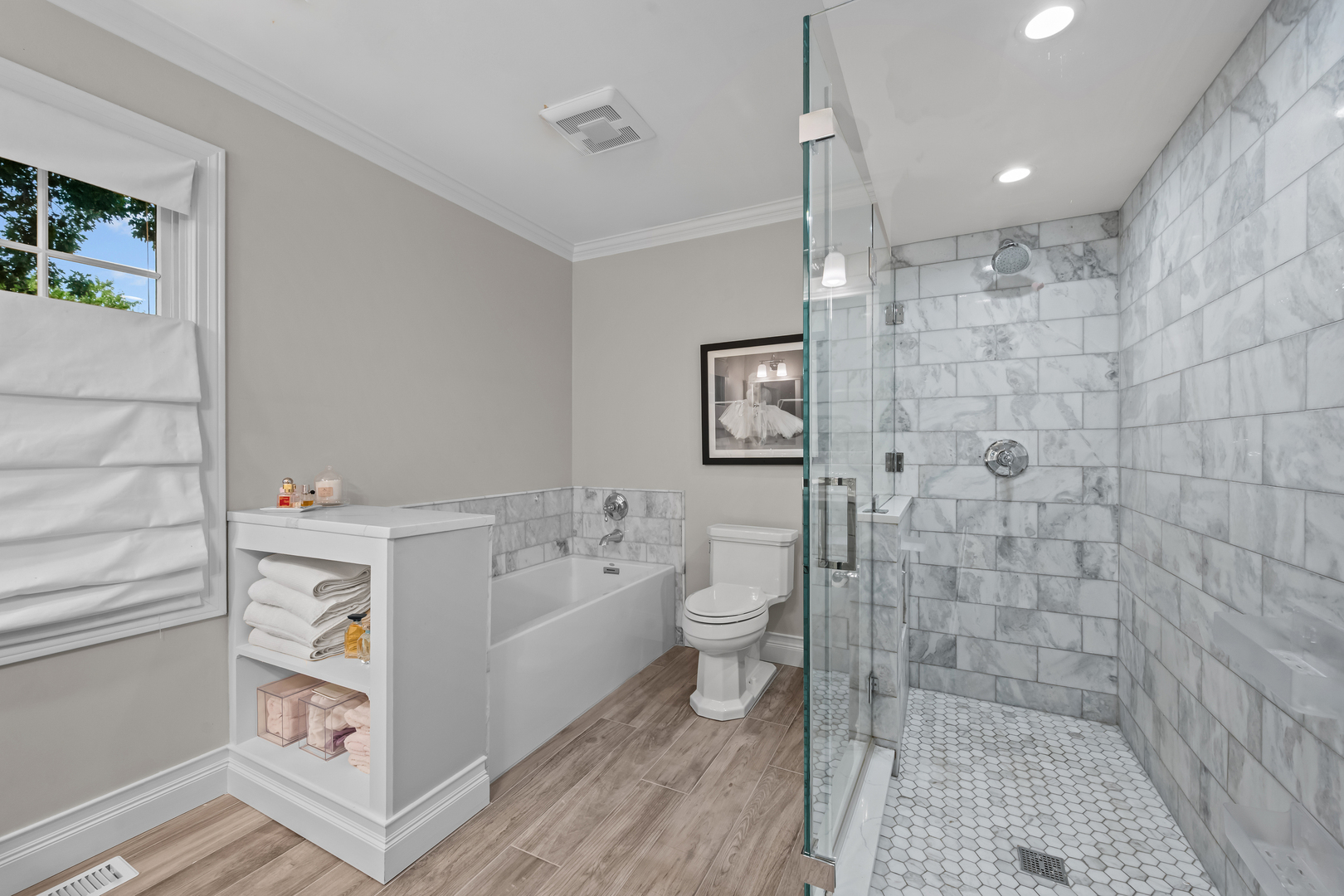 130 W Blackthorn Lane