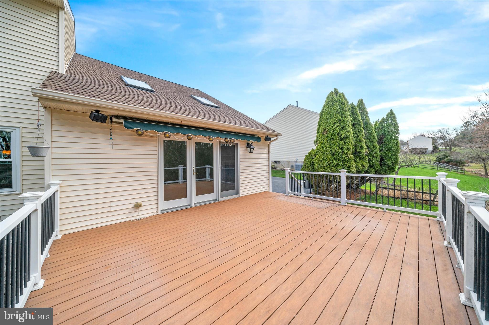 315 Nicola Ln