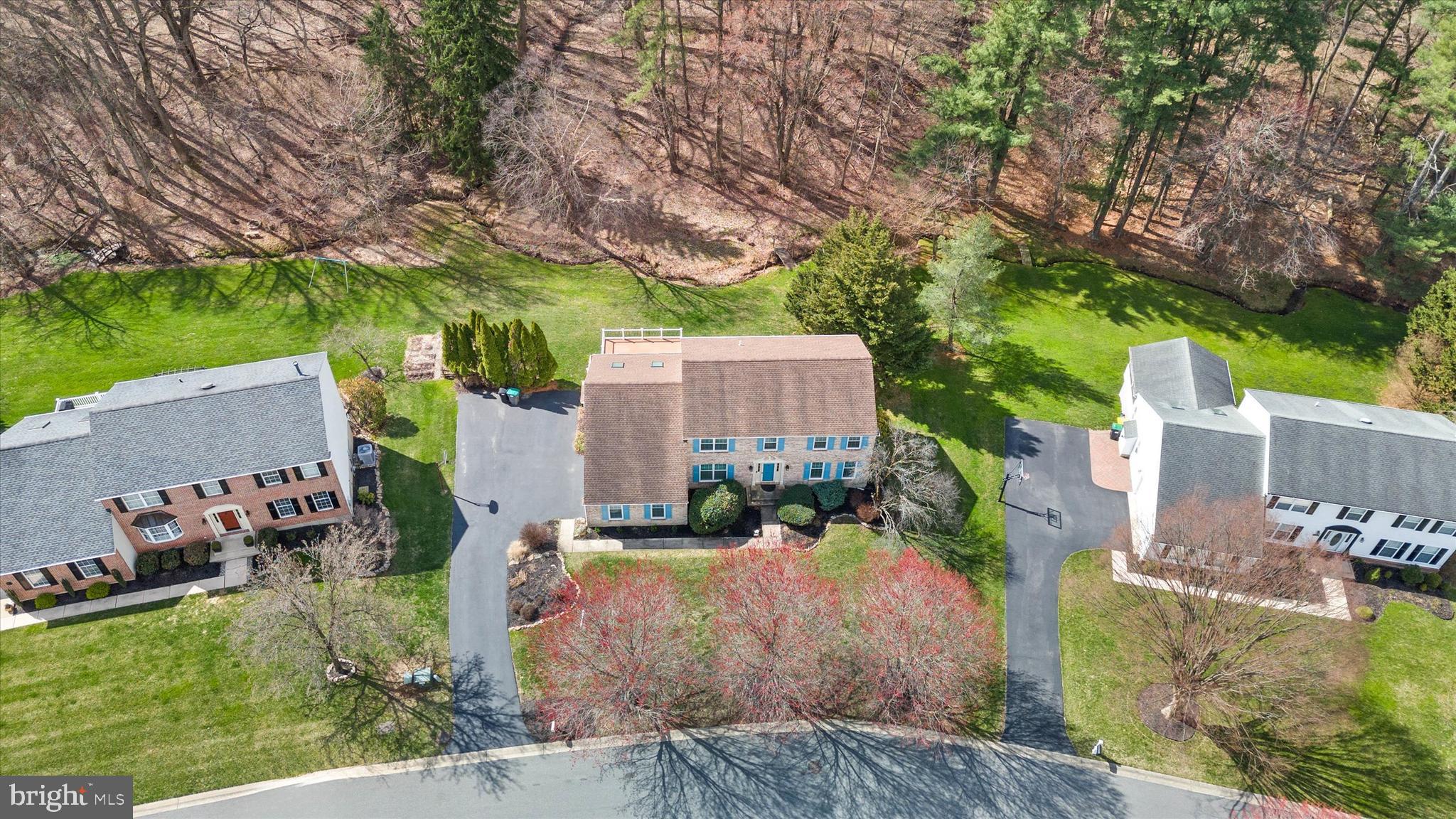 315 Nicola Ln
