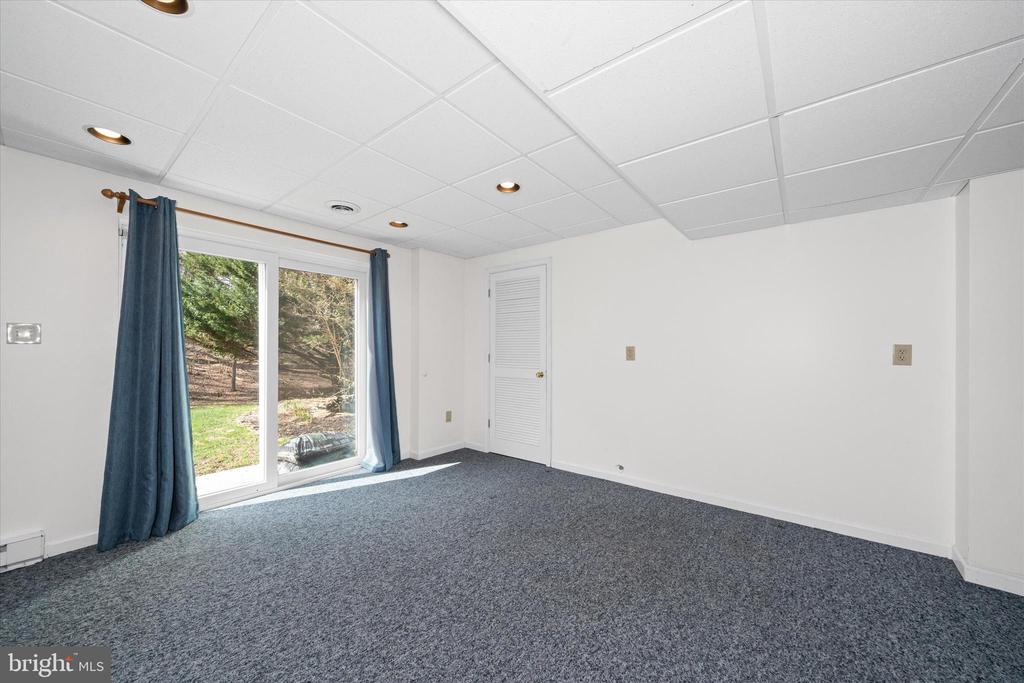 315 Nicola Ln
