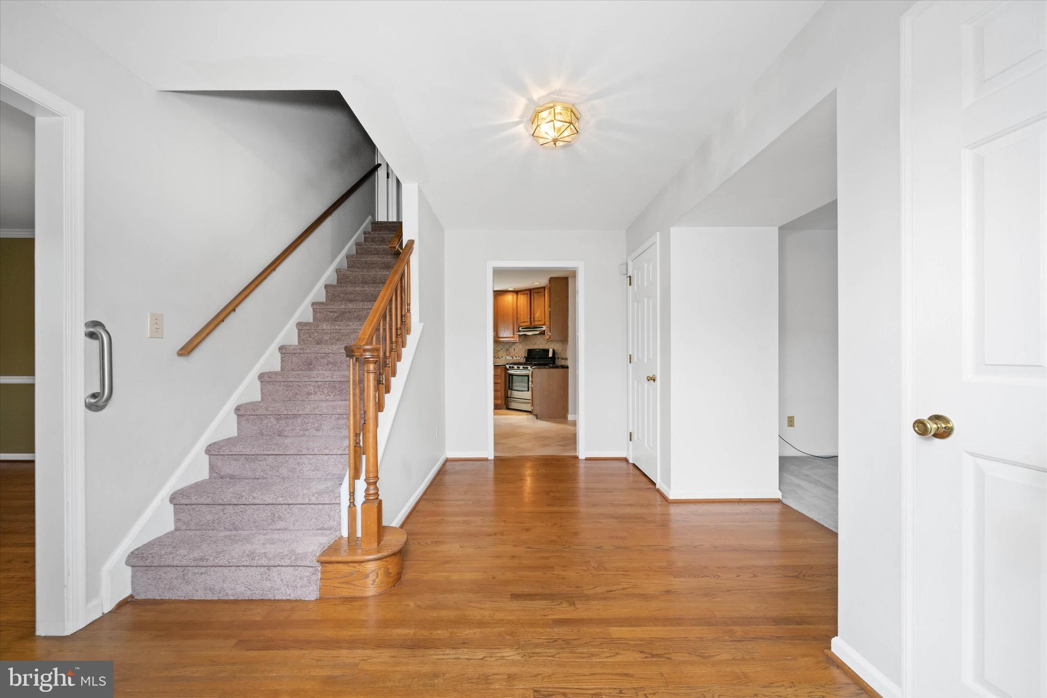315 Nicola Ln