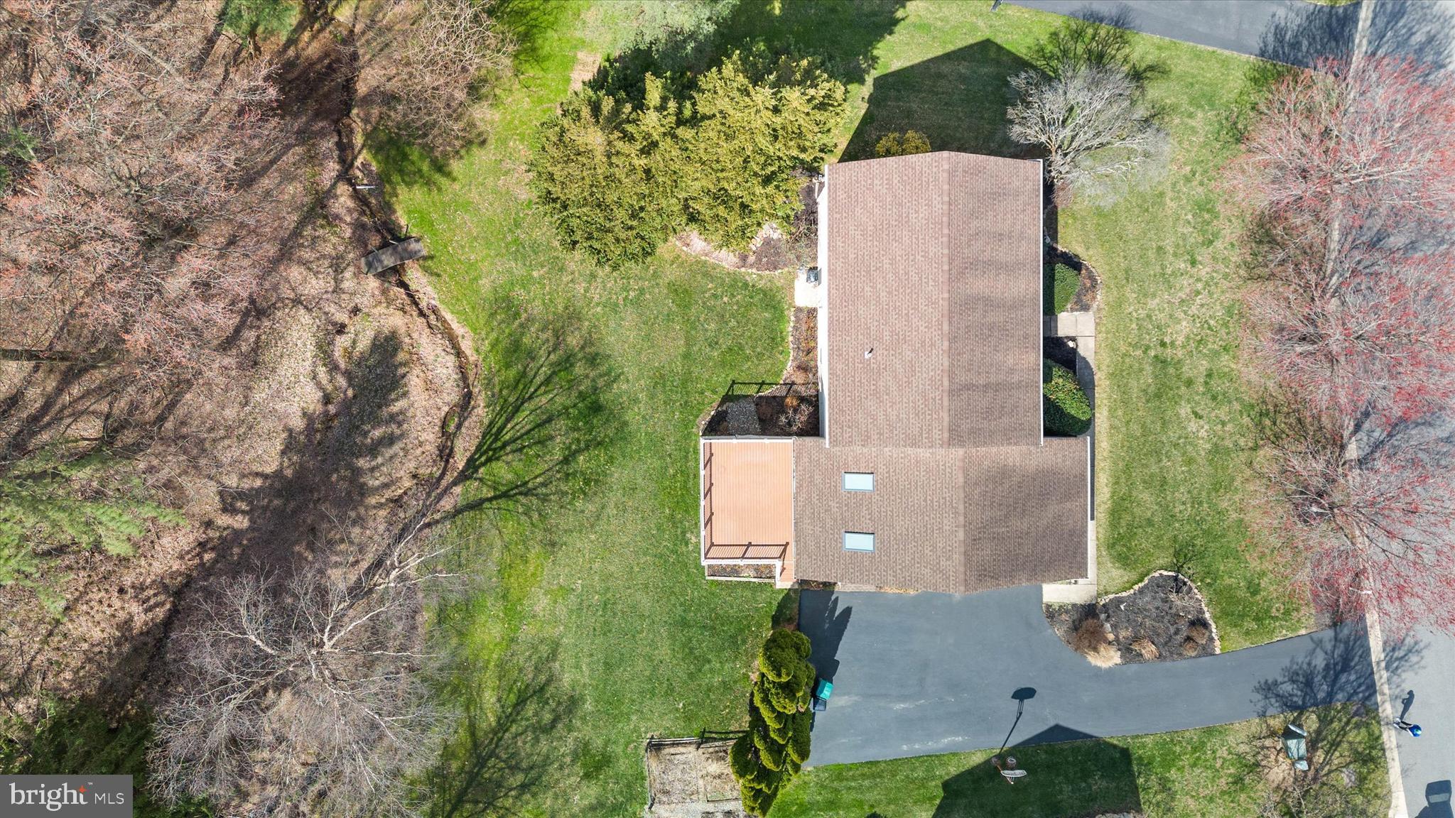 315 Nicola Ln