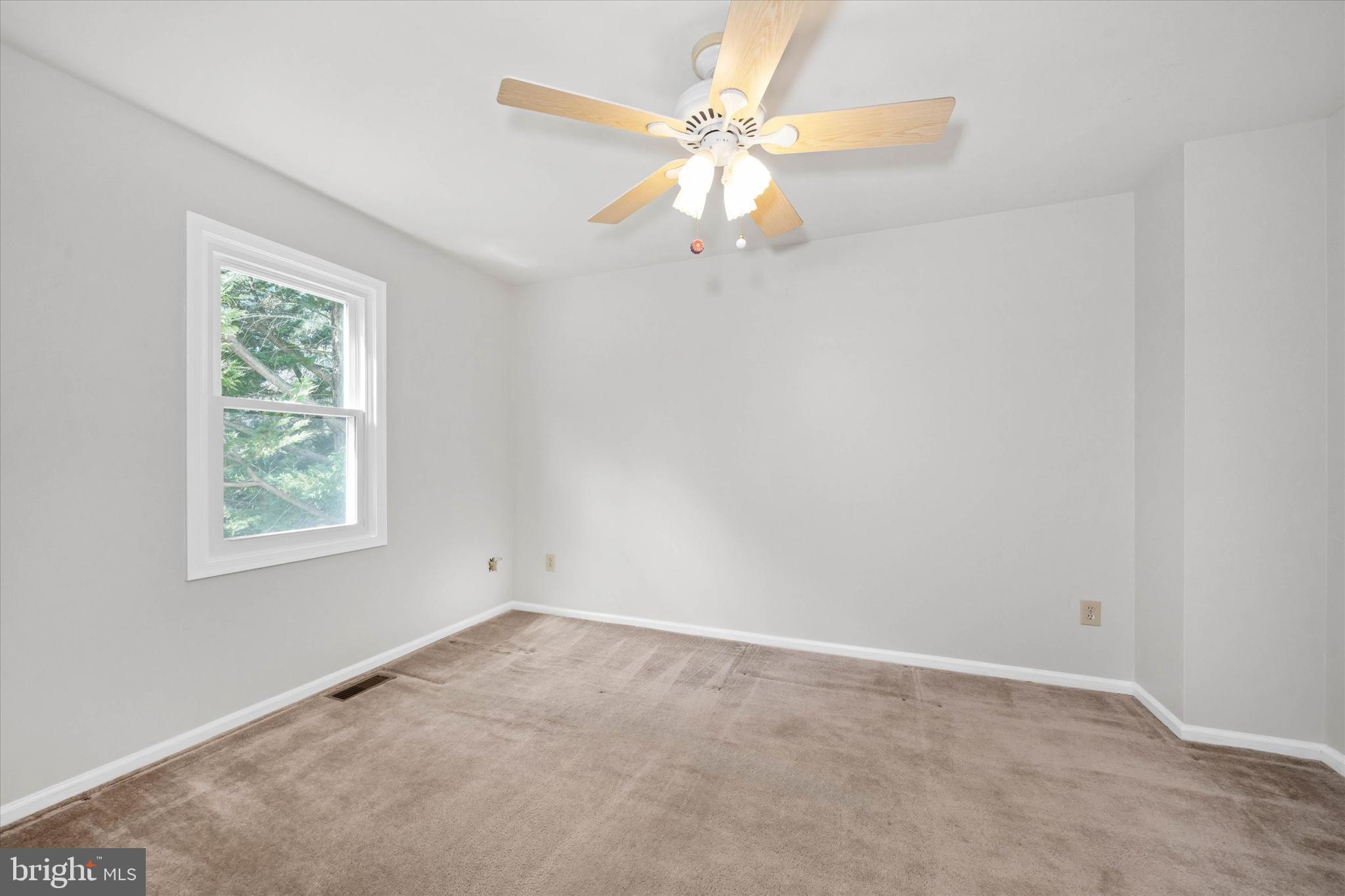 315 Nicola Ln