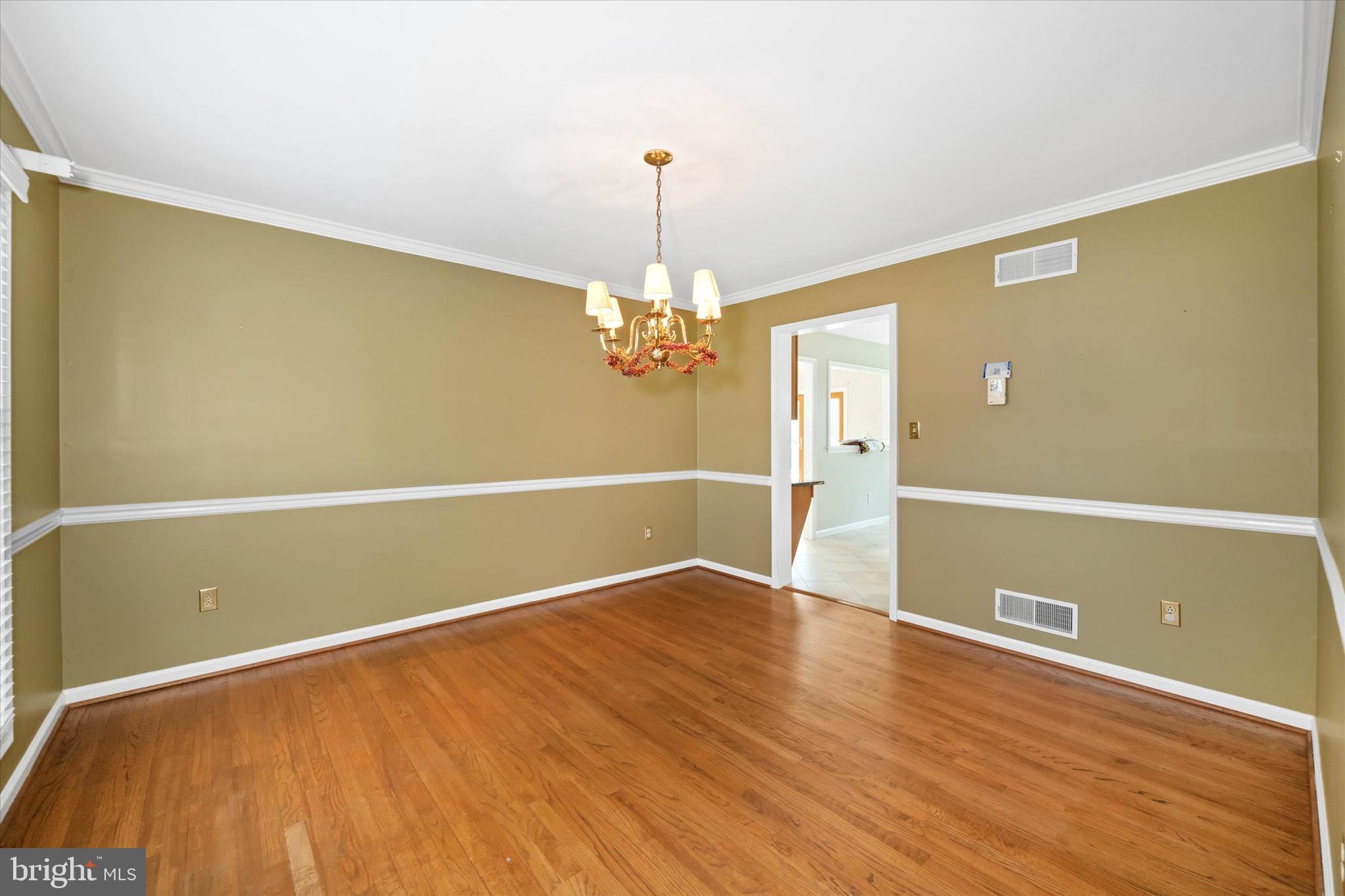 315 Nicola Ln