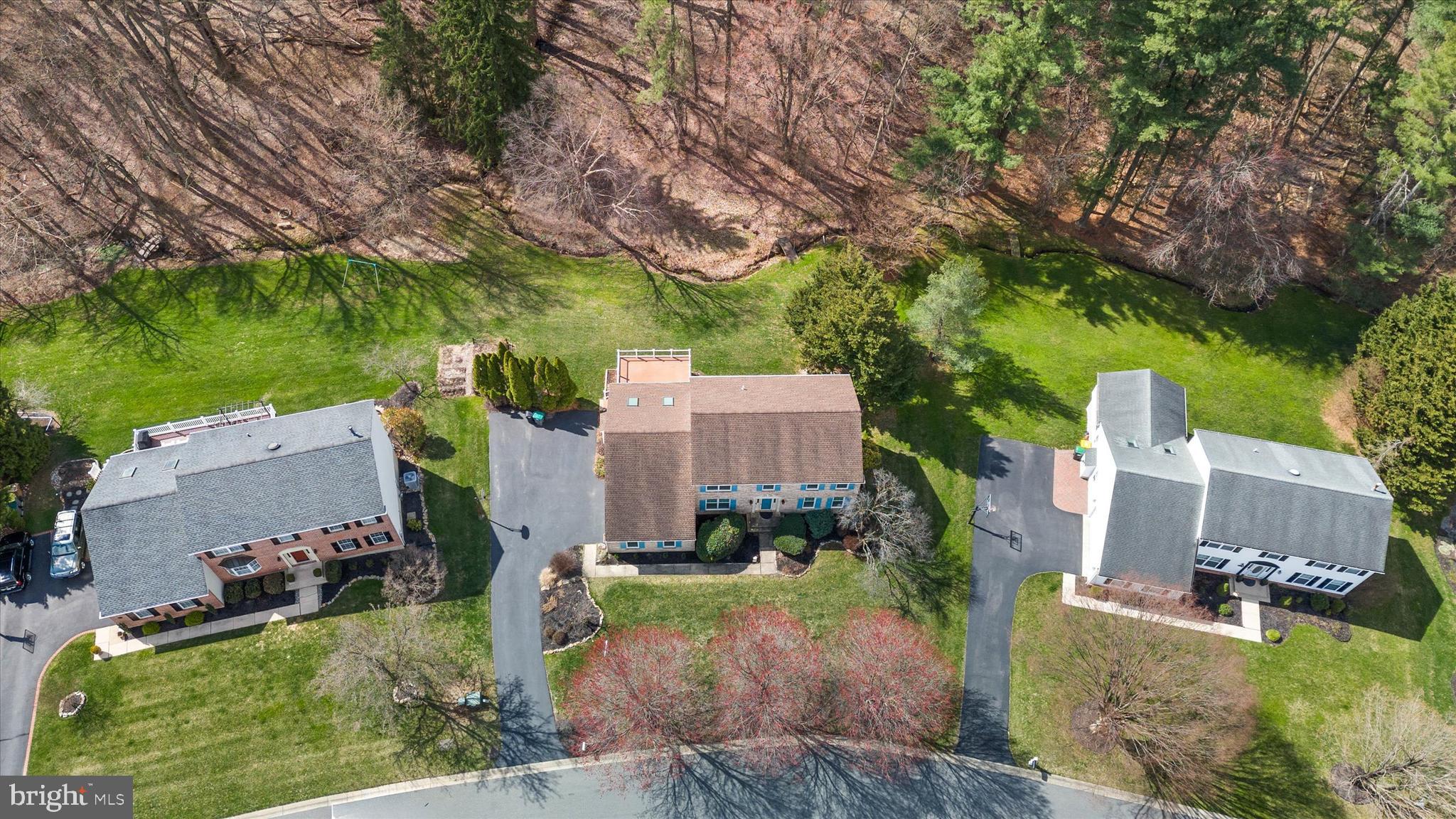 315 Nicola Ln