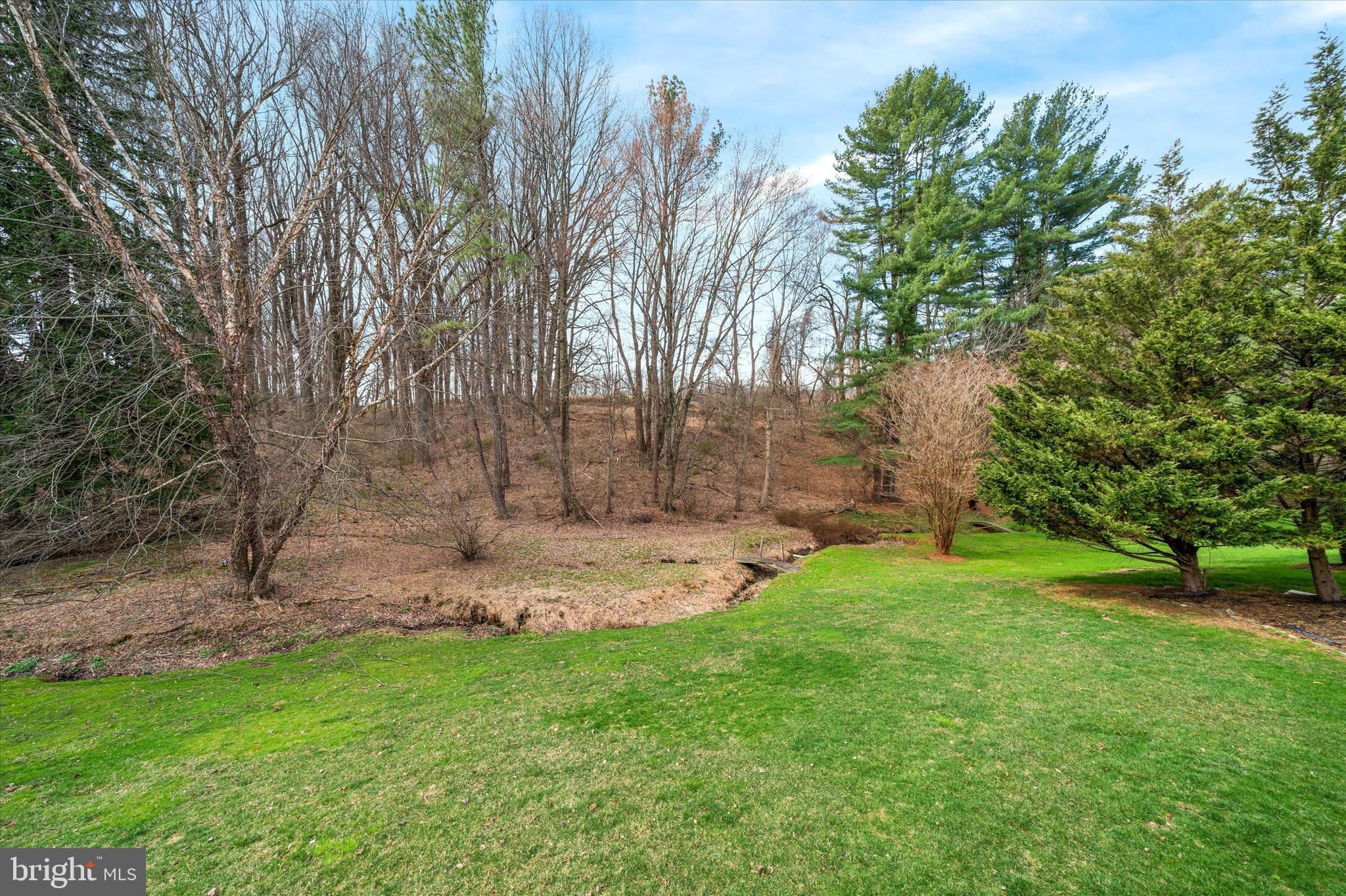 315 Nicola Ln