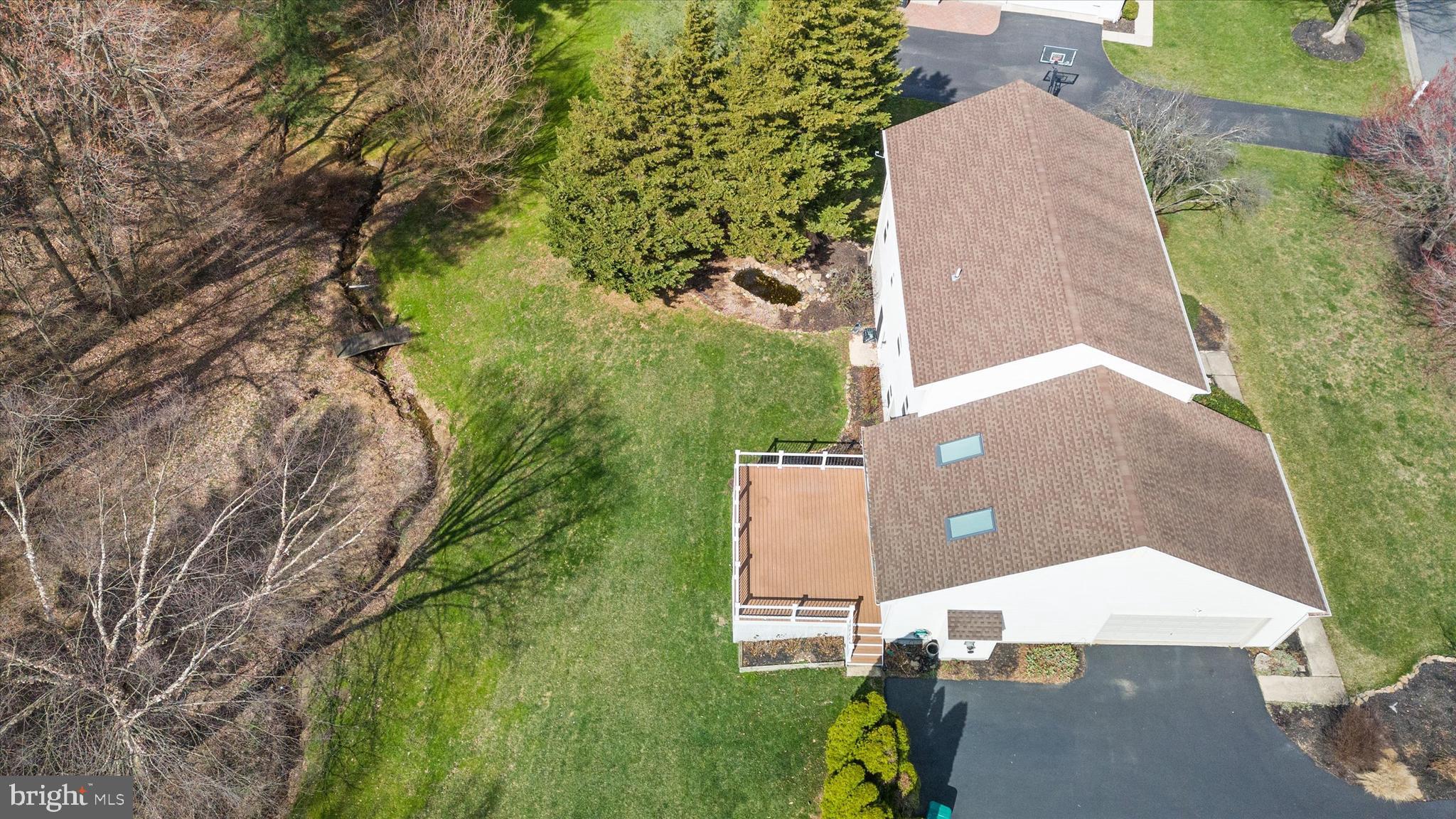 315 Nicola Ln