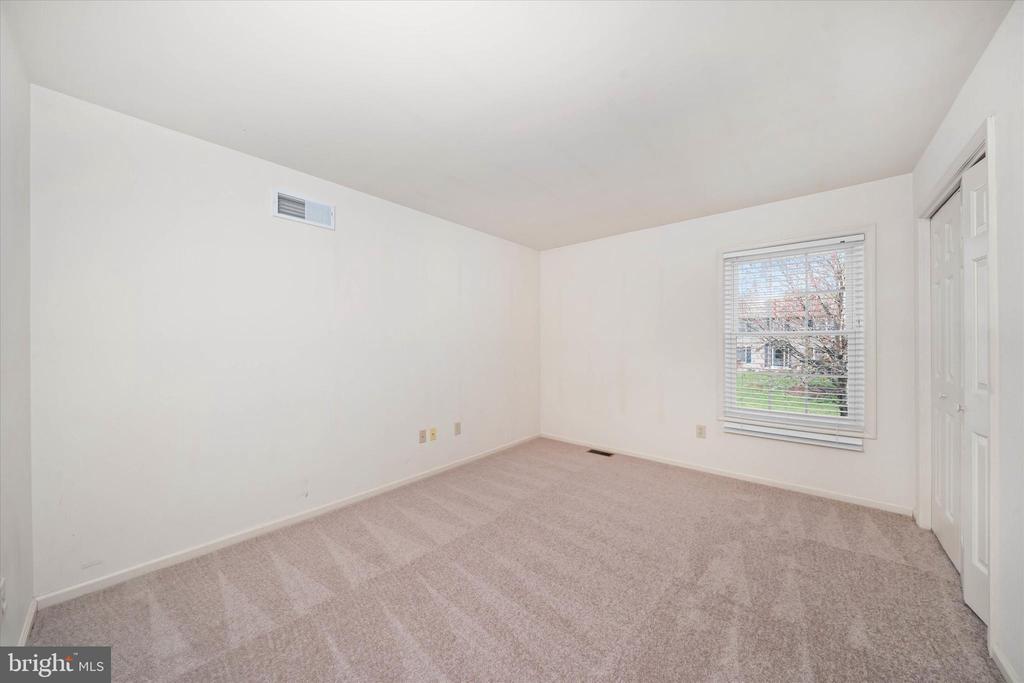 315 Nicola Ln
