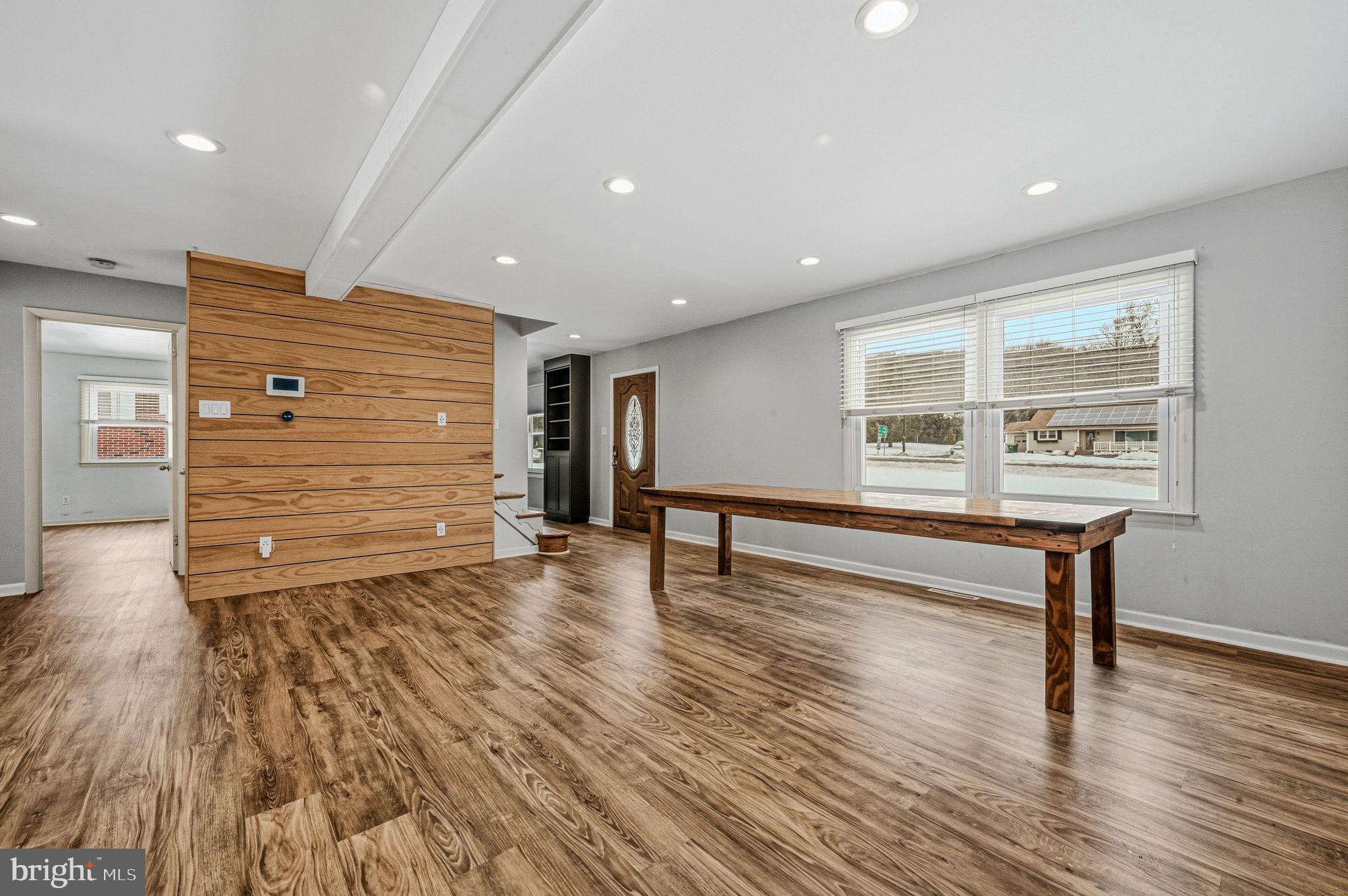 992 OLD BALTIMORE PIKE