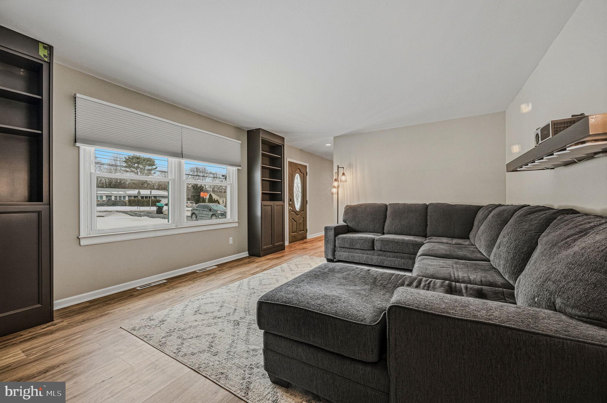 992 OLD BALTIMORE PIKE