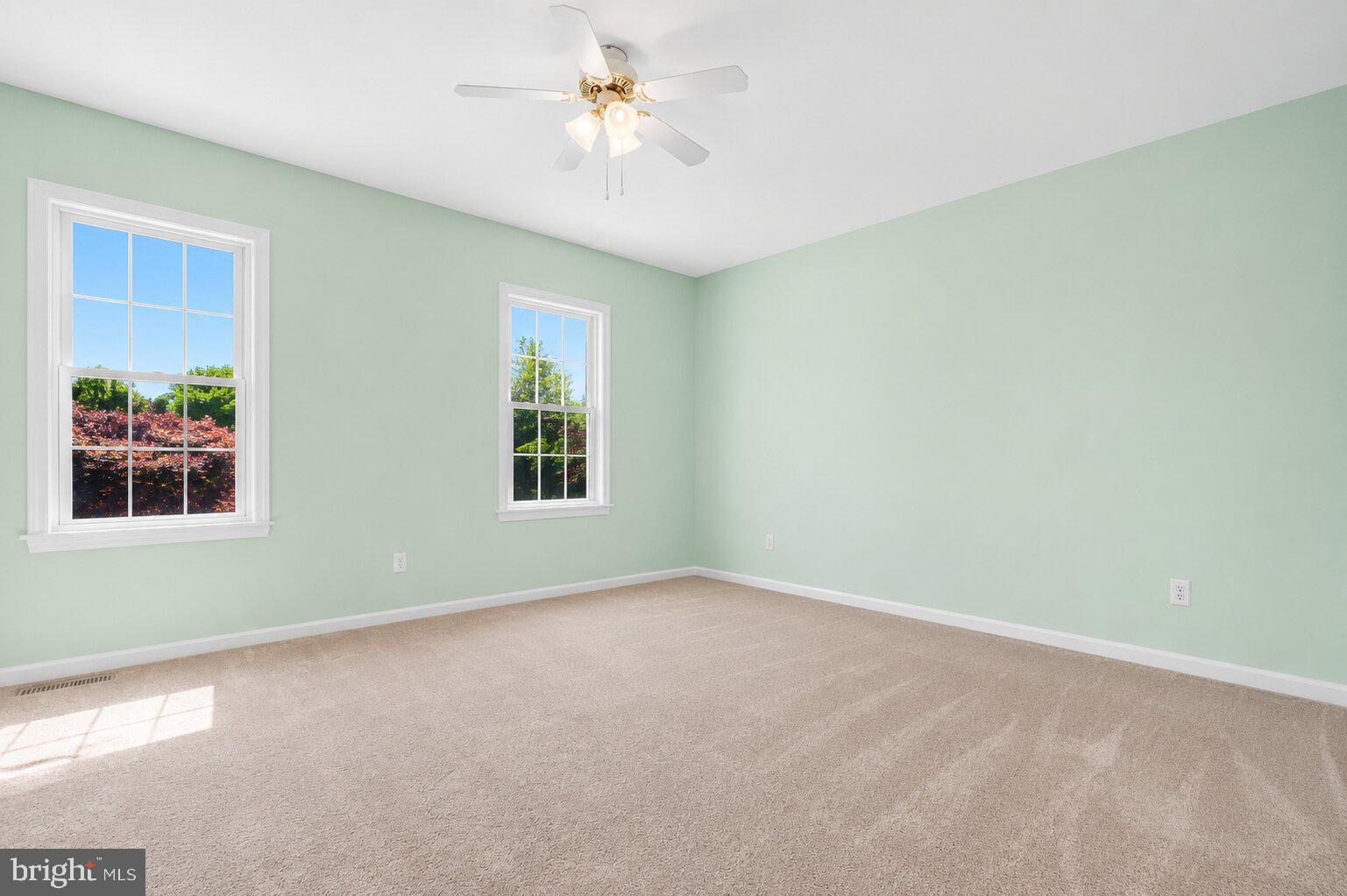 412 MAPLEWOOD DRIVE