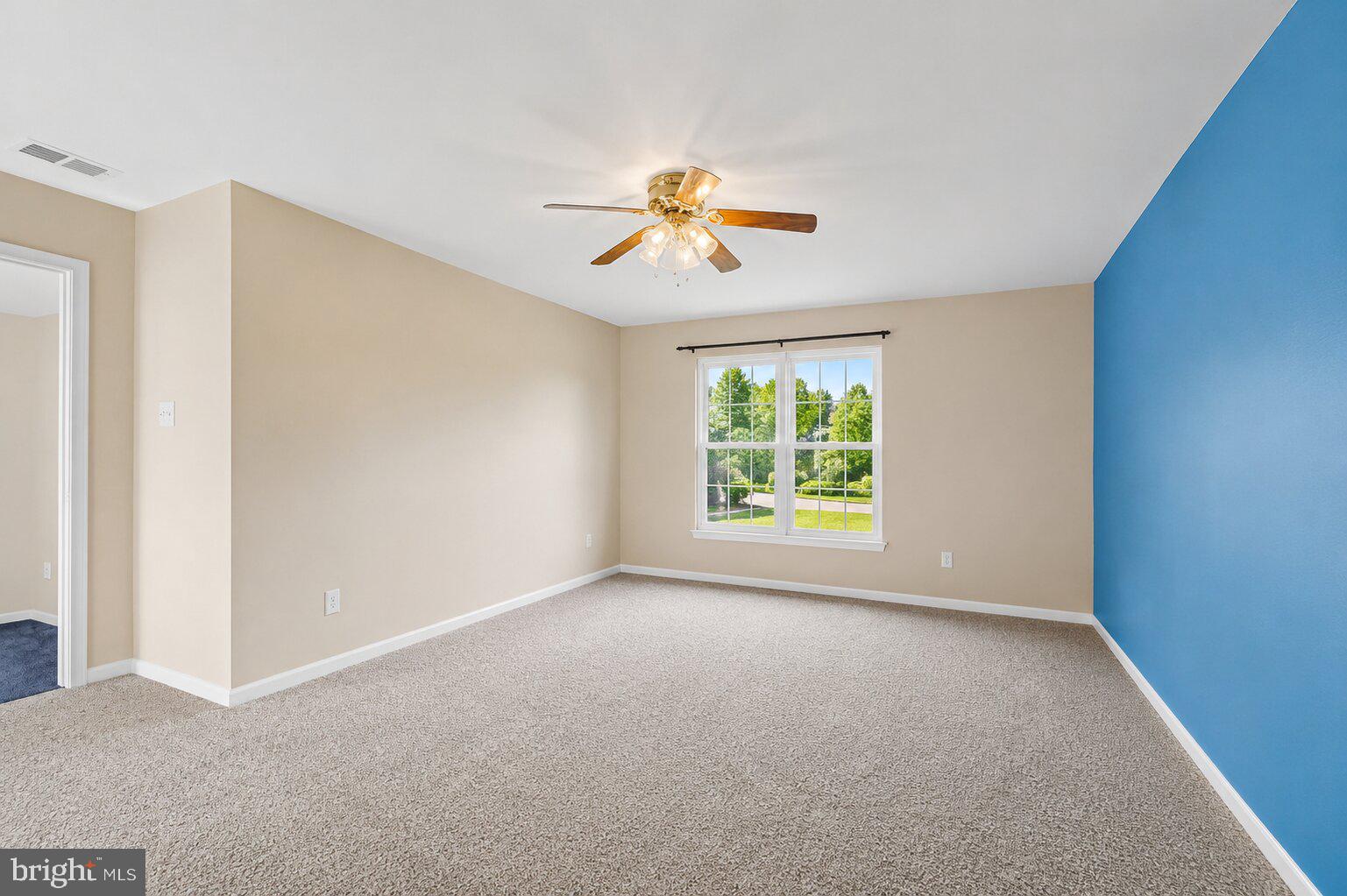 412 MAPLEWOOD DRIVE
