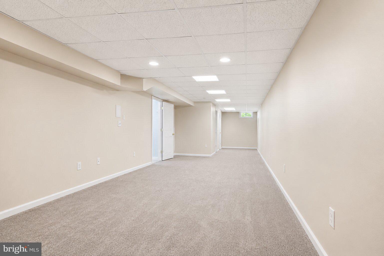 412 MAPLEWOOD DRIVE