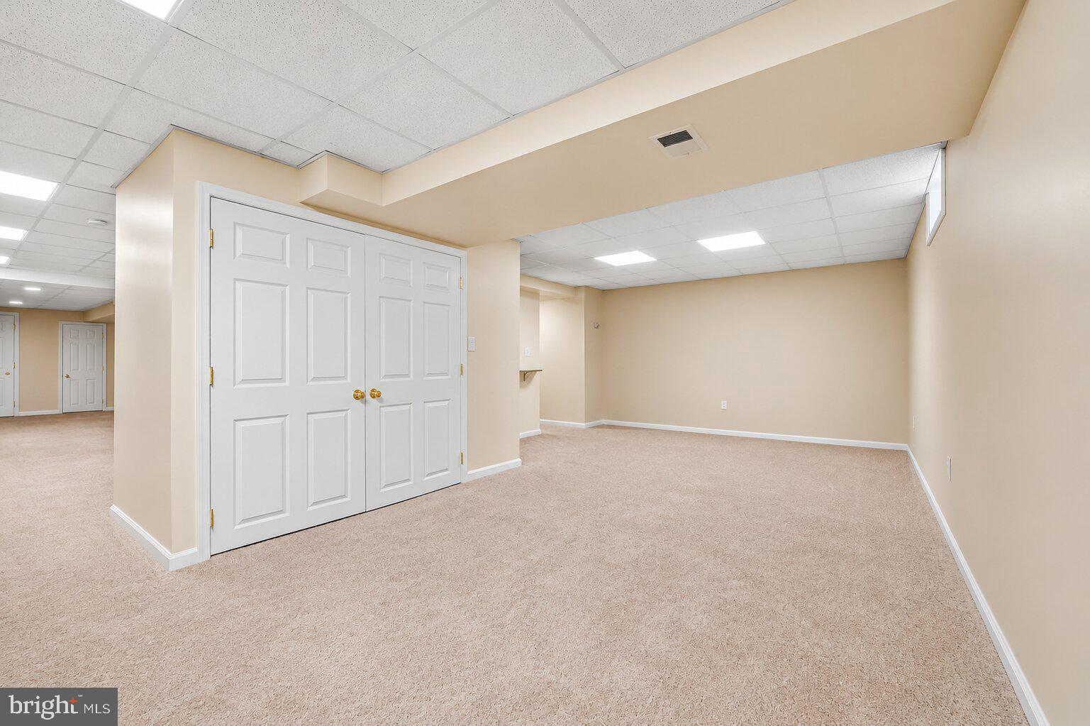 412 MAPLEWOOD DRIVE