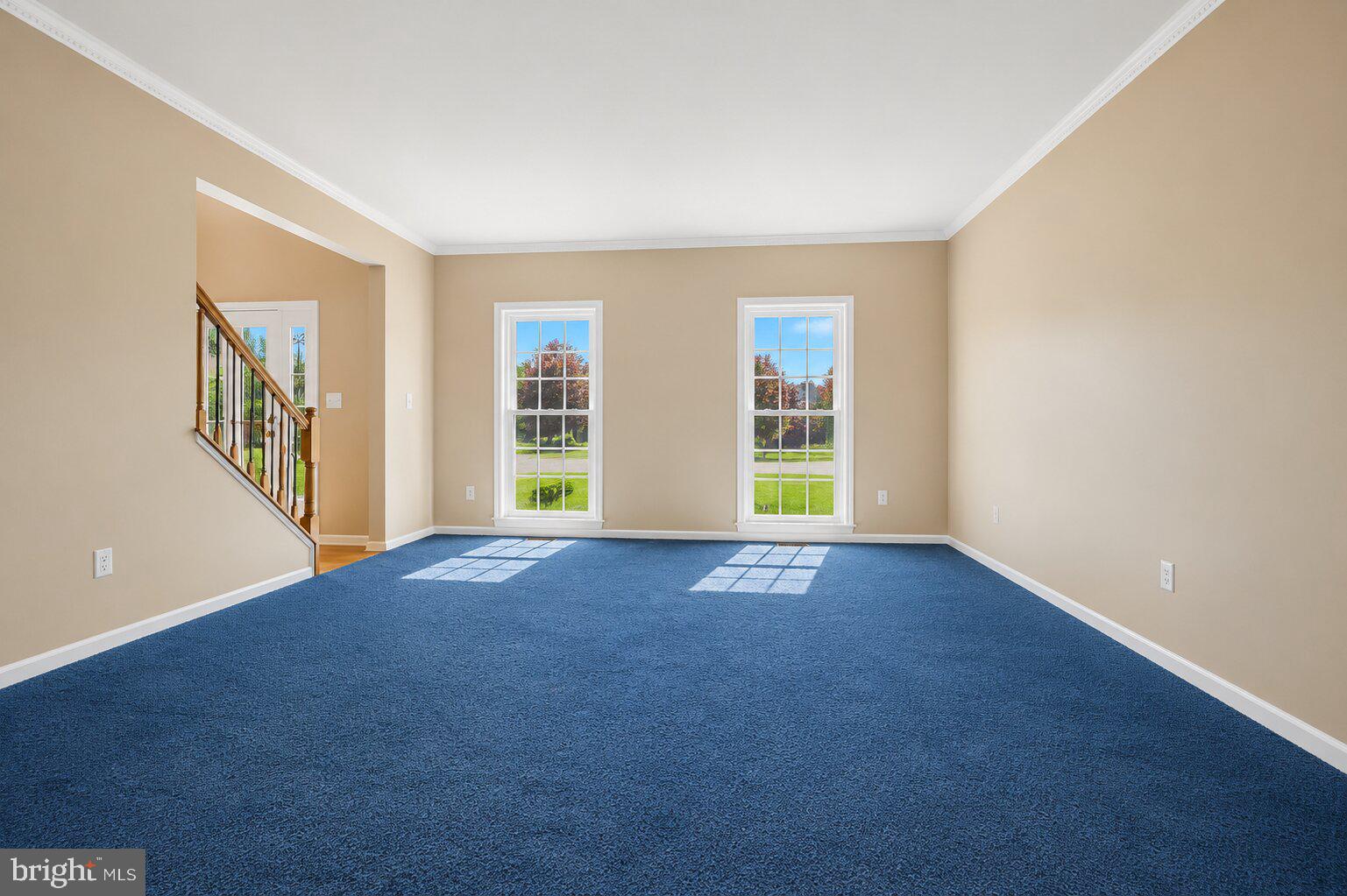 412 MAPLEWOOD DRIVE