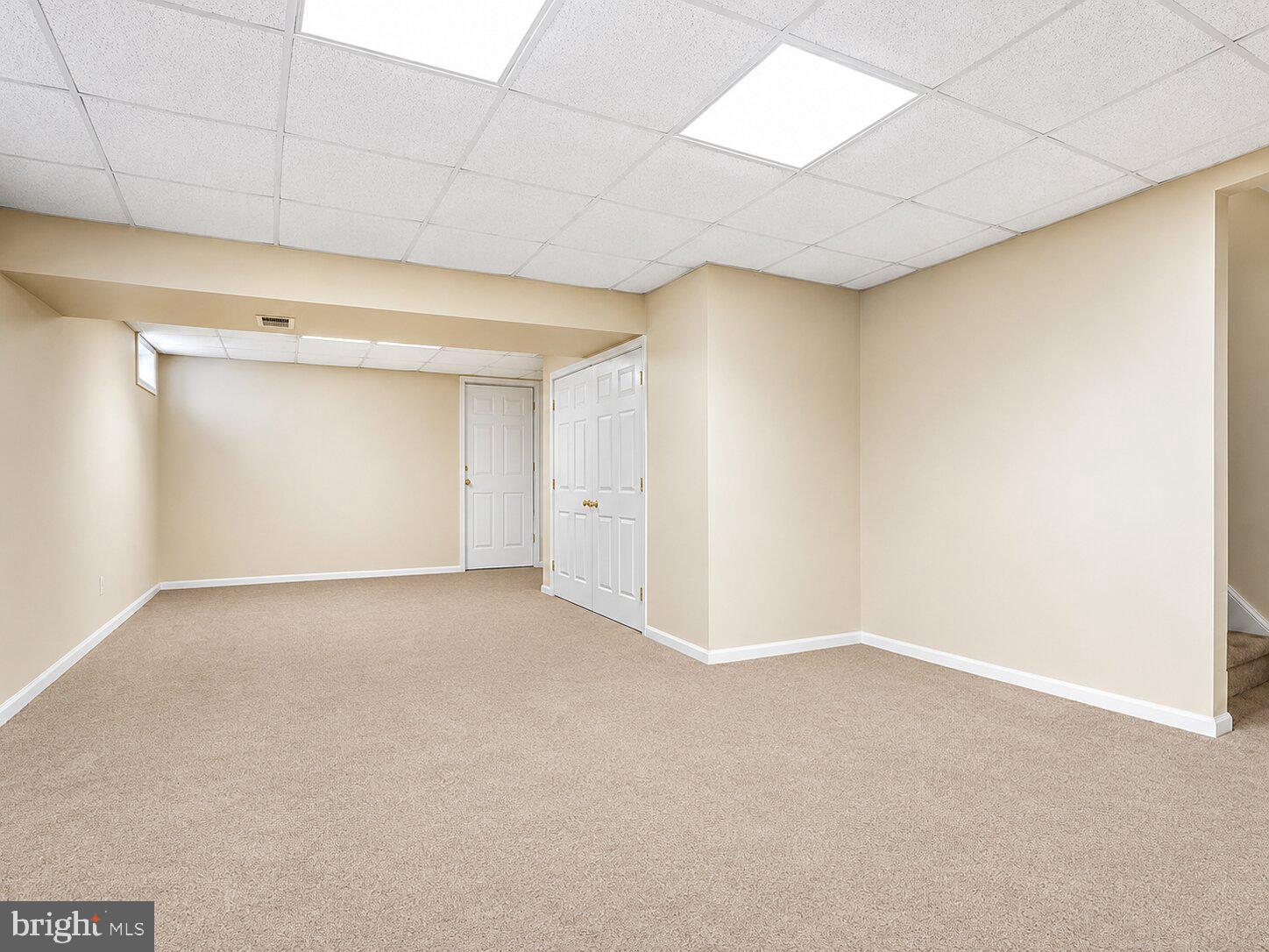 412 MAPLEWOOD DRIVE
