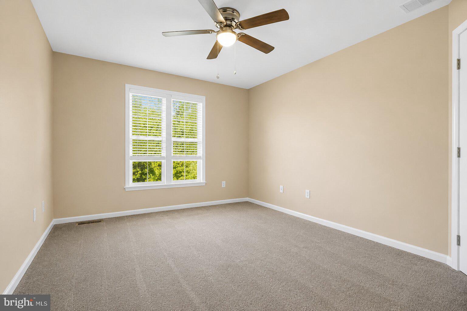 412 MAPLEWOOD DRIVE