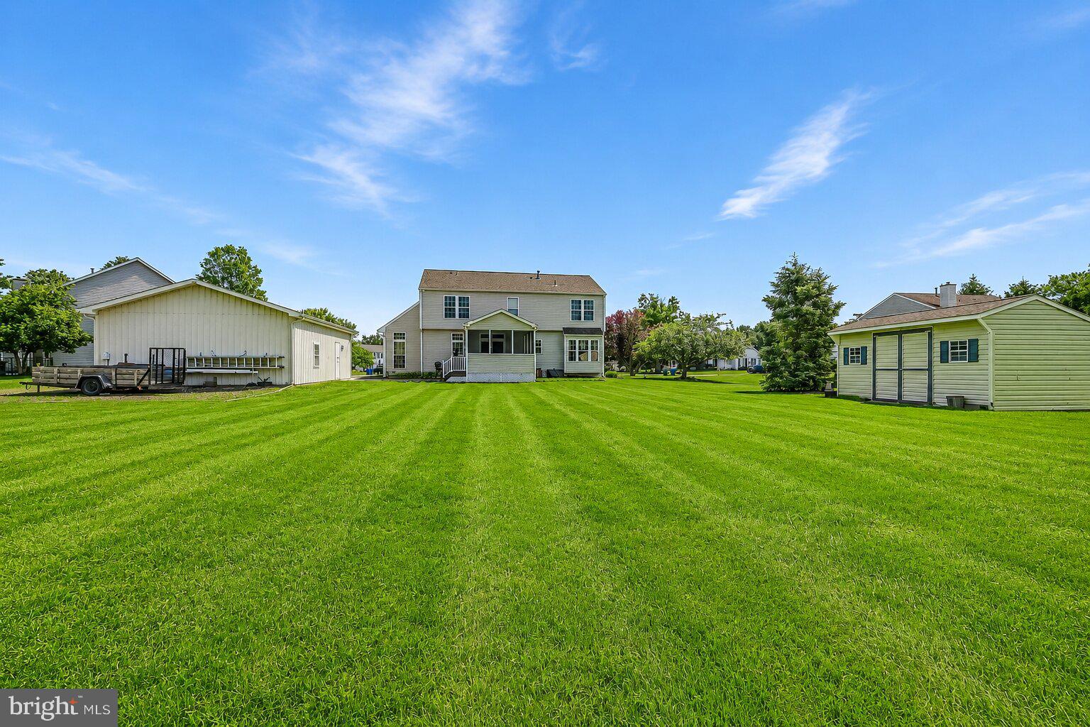 412 MAPLEWOOD DRIVE