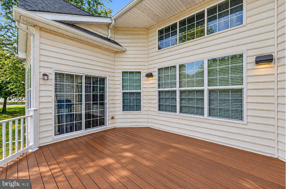900 S AIKENS TAVERN COURT