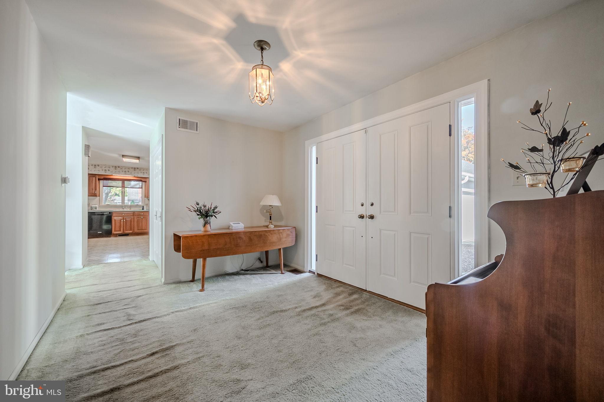 152 Middlecroft Rd