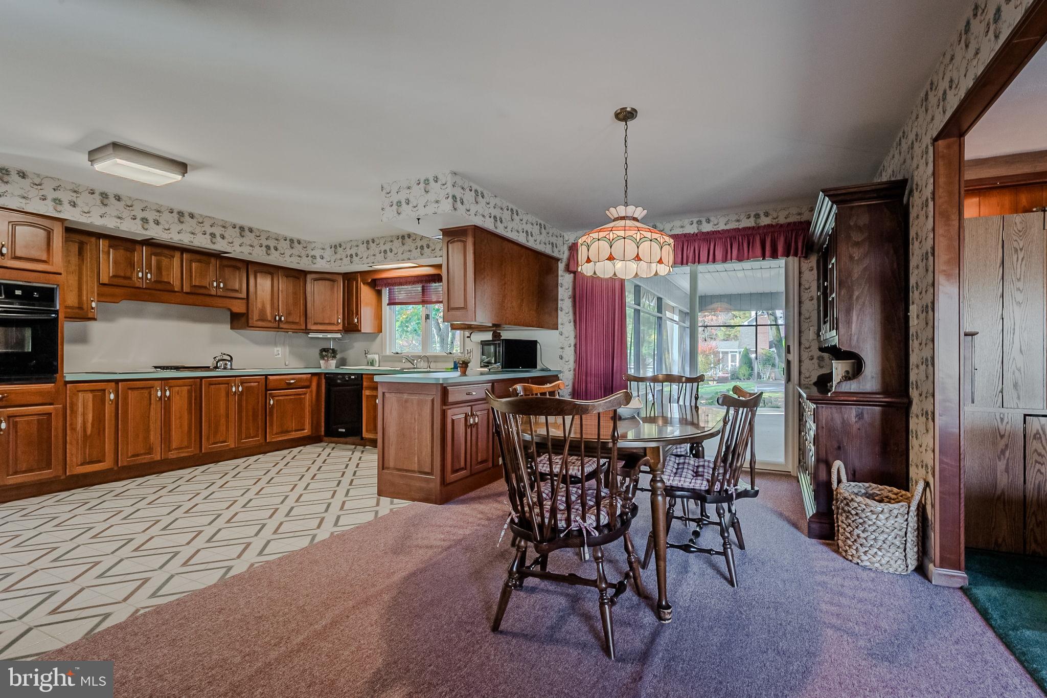 152 Middlecroft Rd